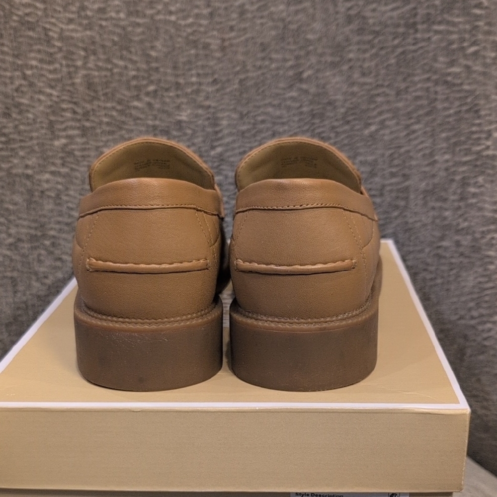 Michael Kors Tan Loafers Slip-Ons Classic Design - Picture 5 of 10